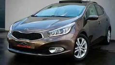 Bruin Gebruikt 2014 Kia Ceed Sedan | € 9.999 (Eerlijke prijs)