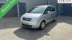 Grijs Gebruikt 2004 Opel Meriva MPV | € 1.750 (Eerlijke prijs)