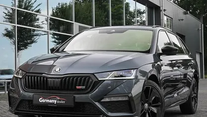 Grijs Occasion 2021 Skoda Octavia RS Stationwagen | € 27.649 (Eerlijke prijs)