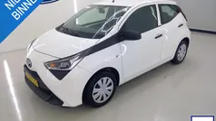 Wit Gebruikt 2020 Toyota Aygo Hatchback | € 10.900 (Eerlijke prijs)