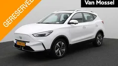 Wit Gebruikt 2023 MG ZS Luxury Sedan | € 21.444 (Eerlijke prijs)