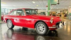 Rood Gebruikt 1973 MG B GT Coupé | € 25.000