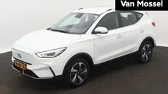 Wit Gebruikt 2022 MG ZS Comfort Sedan | € 18.444 (Eerlijke prijs)