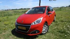 Oranje Gebruikt 2016 Peugeot 208 Hatchback | € 3.950 (Super prijs)