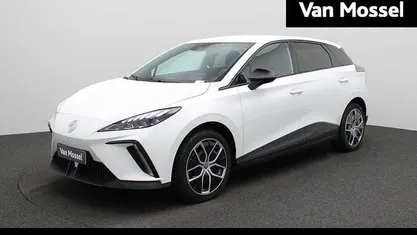 Gebruikt 2023 MG MG4 EV Luxury Hatchback | € 22.900 (Eerlijke prijs)