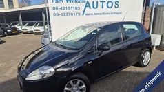 Zwart, metallic lak Gebruikt 2009 Fiat Grande Punto Dynamic Hatchback | € 2.442 (Eerlijke prijs)