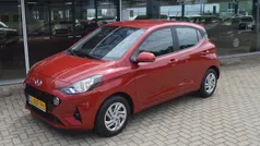 Rood Gebruikt 2021 Hyundai i10 Comfort Hatchback | € 16.500 (Eerlijke prijs)