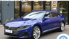 Blauw, metallic lak Gebruikt 2021 VW Arteon R-line Stationwagen | € 34.745 (Eerlijke prijs)