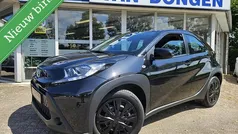 Zwart Gebruikt 2024 Toyota Aygo Play Hatchback | € 18.945 (Super prijs)