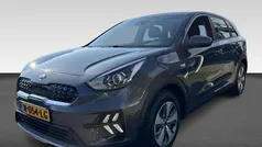 Grijs Gebruikt 2021 Kia Niro Comfort SUV | € 21.430 (Goede deal)