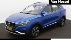 Blauw Gebruikt 2019 MG ZS Luxury Sedan | € 13.400 (Eerlijke prijs)