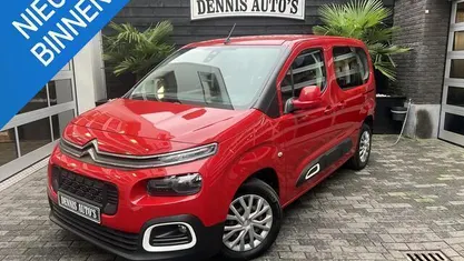 Rood Occasion 2019 Citroën Berlingo Live MPV | € 12.900 (Super prijs)
