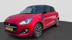 Rood Gebruikt 2023 Suzuki Swift Style Hatchback | € 22.750 (Eerlijke prijs)