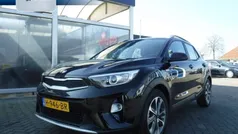 Zwart Gebruikt 2020 Kia Stonic SUV | € 12.900 (Eerlijke prijs)