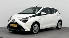 Gebruikt 2022 Toyota Aygo X-play Hatchback | € 13.450 (Super prijs)