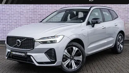 Grijs Occasion 2023 Volvo XC60 Plus SUV | € 47.894 (Eerlijke prijs)