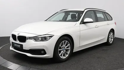 Gebruikt 2018 BMW 320 Executive Stationwagen | € 18.695 (Super prijs)