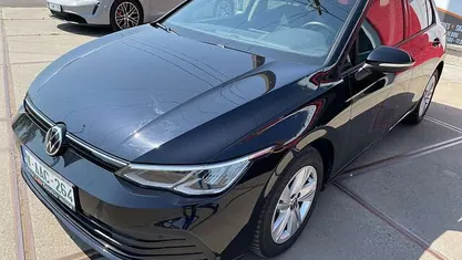 Gebruikt 2020 VW Golf Life Sedan | € 25.900 (Eerlijke prijs)