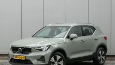 Groen Gebruikt 2023 Volvo XC40 Core SUV | € 38.999 (Eerlijke prijs)