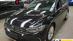 Zwart Gebruikt 2021 VW Passat Business Stationwagen | € 25.745 (Eerlijke prijs)
