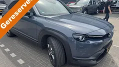 Grijs, metallic lak Gebruikt 2021 Mazda MX30 Ad'Vantage SUV | € 13.945 (Super prijs)