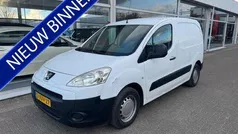 Wit Gebruikt 2012 Peugeot Partner MPV | € 2.250 (Goede deal)
