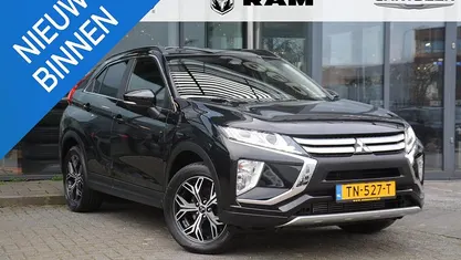 Zwart Gebruikt 2018 Mitsubishi Eclipse Cross SUV | € 18.195 (Eerlijke prijs)