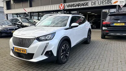 Occasion 2020 Peugeot e-2008 Allure SUV | € 14.250 (Goede deal)