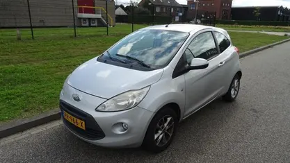 Occasion Ford Ka Trend 69 PK (50 kW) 2009 Grijs Hatchback