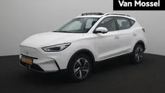 Gebruikt 2023 MG ZS Luxury Sedan | € 27.995 (Eerlijke prijs)
