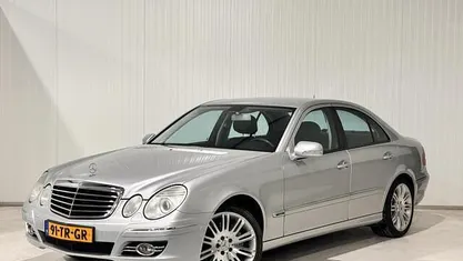 Grijs Occasion 2007 Mercedes E280 Avantgarde Sedan | € 6.995 (Goede deal)