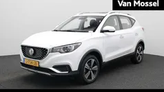 Wit Gebruikt 2020 MG ZS Luxury Sedan | € 14.995 (Eerlijke prijs)