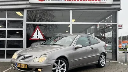 Gebruikt 2005 Mercedes C180 Coupé | € 2.999 (Eerlijke prijs)