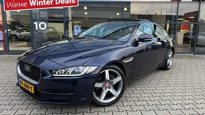Blauw Gebruikt 2016 Jaguar XE Portfolio Sedan | € 11.950 (Goede deal)
