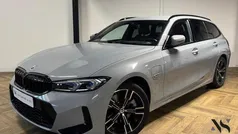 Grijs Gebruikt 2023 BMW 330 Comfort Edition Stationwagen | € 41.940 (Eerlijke prijs)