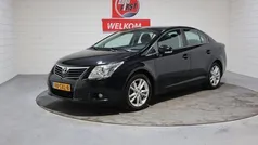 Zwart, metallic lak Gebruikt 2012 Toyota Avensis Business Edition Sedan | € 11.950 (Eerlijke prijs)