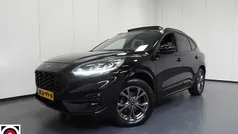 Zwart Gebruikt 2022 Ford Kuga ST-Line SUV | € 30.240 (Eerlijke prijs)