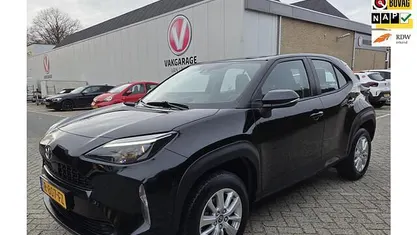 Zwart Occasion 2022 Toyota Yaris Cross Active SUV | € 22.350 (Eerlijke prijs)