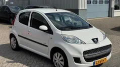 Wit Gebruikt 2010 Peugeot 107 Hatchback | € 2.990 (Eerlijke prijs)