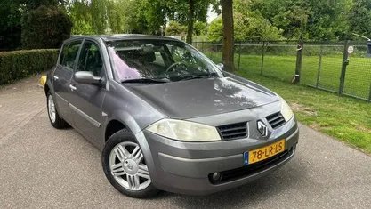Occasion Renault Mégane II Dynamique 113 PK (83 kW) 2003 Hatchback