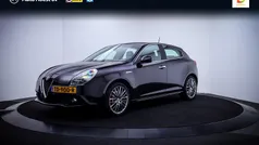 Zwart Gebruikt 2018 Alfa Romeo Giulietta Lusso Hatchback | € 18.925 (Eerlijke prijs)