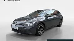 Grijs Gebruikt 2021 VW Golf VIII Life Stationwagen | € 17.445 (Eerlijke prijs)