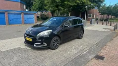Zwart Gebruikt 2012 Renault Scénic III Bose Edition MPV | € 3.400