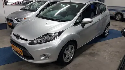 Grijs Gebruikt 2012 Ford Fiesta Hatchback | € 5.695 (Eerlijke prijs)