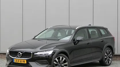 Gebruikt 2020 Volvo V60 CC Stationwagen | € 37.999 (Goede deal)