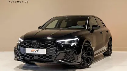 Occasion Audi A3 Sportback e-tron S-Line 150 PK (110 kW) 2021 Zwart (metallic) Hatchback