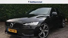 Gebruikt 2022 Volvo S60 R-Design Sedan | € 34.950 (Eerlijke prijs)