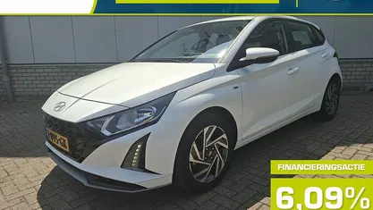 Wit Occasion 2024 Hyundai i20 Comfort Hatchback | € 20.940 (Eerlijke prijs)