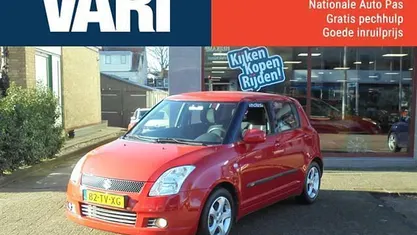 Rood Occasion 2007 Suzuki Swift Sedan | € 3.899 (Eerlijke prijs)