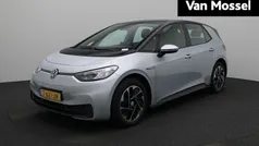 Grijs Gebruikt 2023 VW ID.3 Pro Hatchback | € 23.900 (Eerlijke prijs)